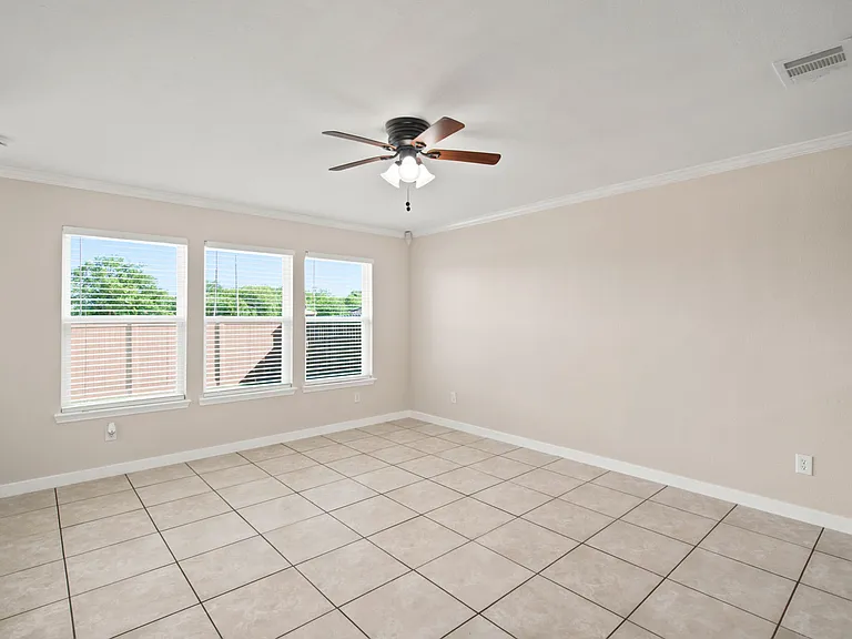 8475 Widgeon Way — Photo 3