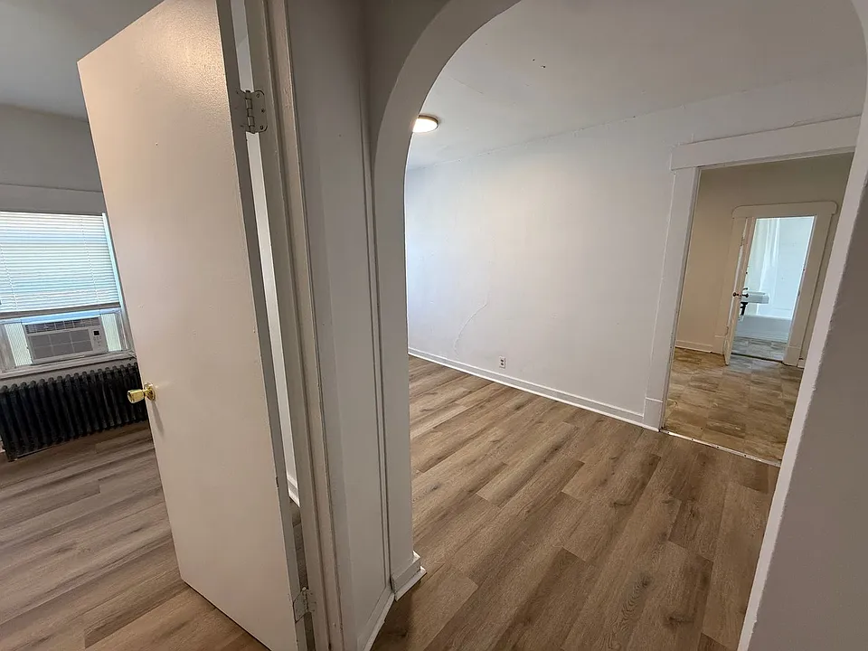 100 S College Ave #9