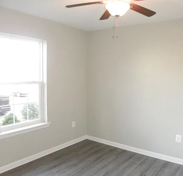 14311 Newbern Loop — Photo 32