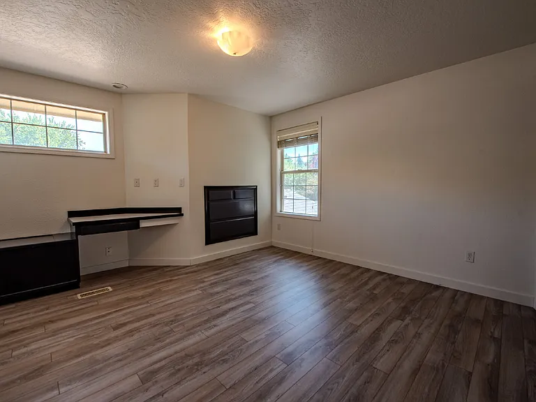 5643 N Citadel Way — Photo 16