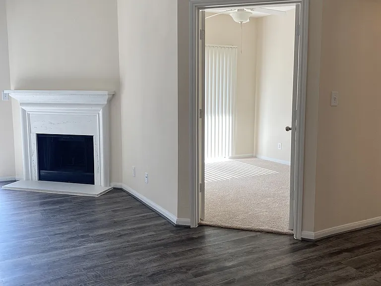 2921 Briarpark Dr — Photo 7