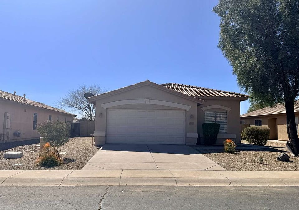 1st image of 42291 W Desert Fairways Dr