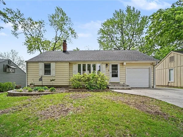 613 NE 43rd Ter, Kansas City, MO 64116