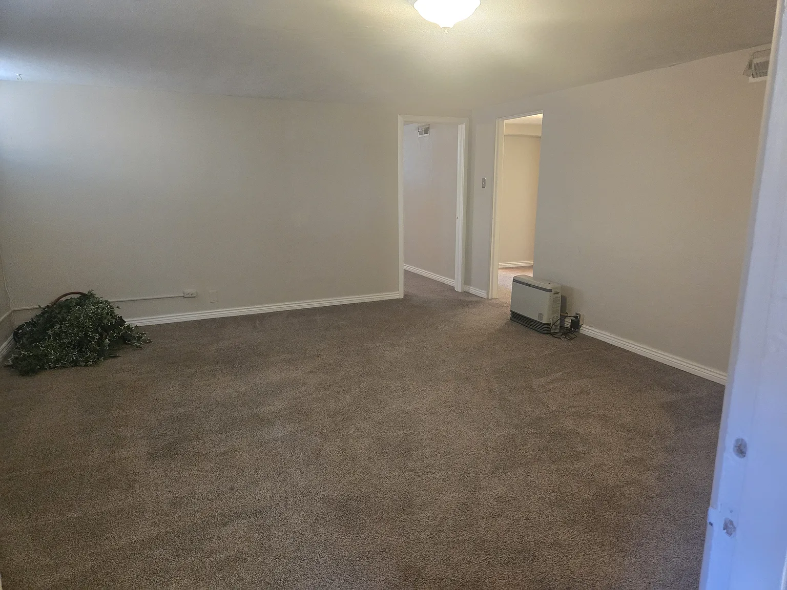 2 bed, 1403 sqft, $1,600 — Photo 4