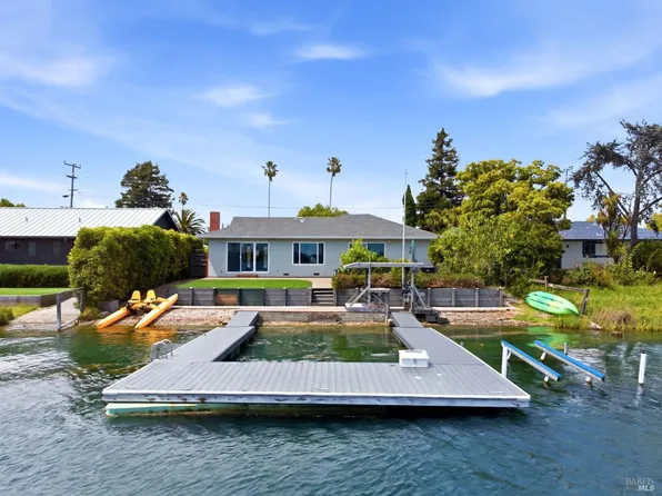 164 Montego Key, Novato, CA 94949