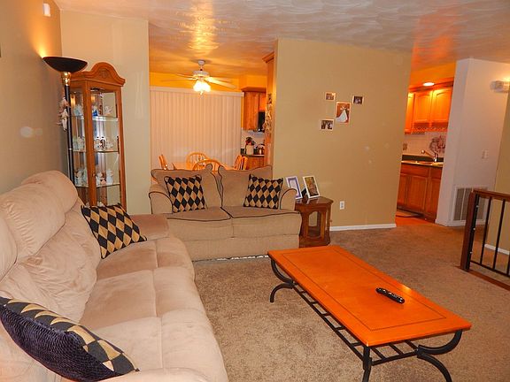 3rd image of 2443 Jamestown Dr