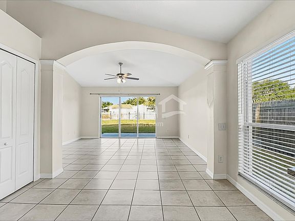 5th image of 10311 Hunters Haven Blvd