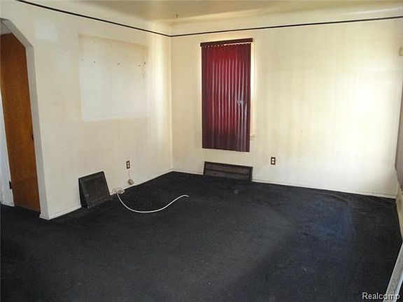 2nd image of 1525 Empire Ave