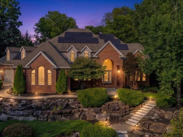 5544 Crimson Ct, Newburgh, IN 47630