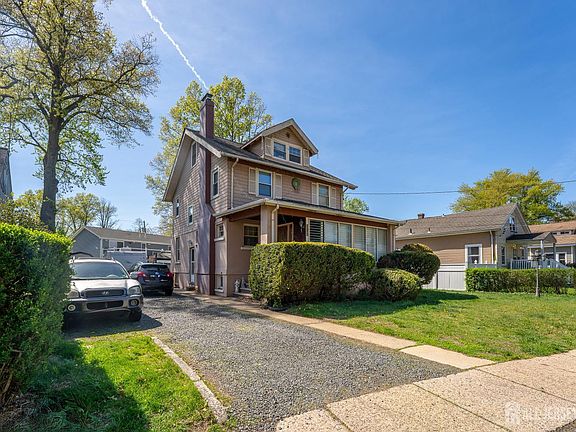 3rd image of 239 Walnut St