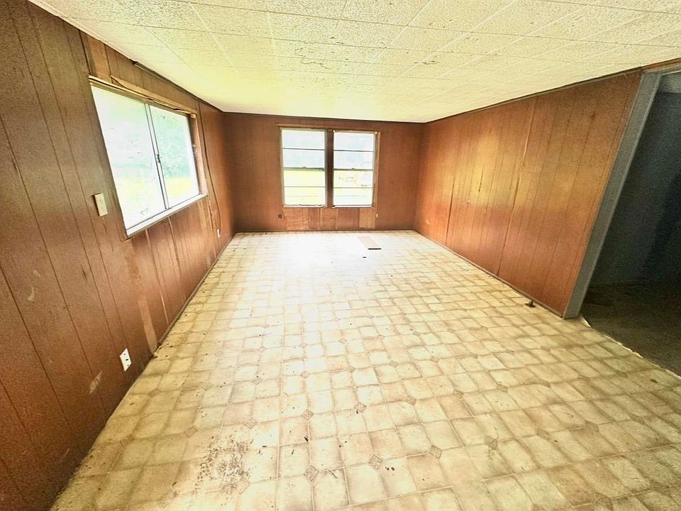 2nd image of 755 Terry Rd