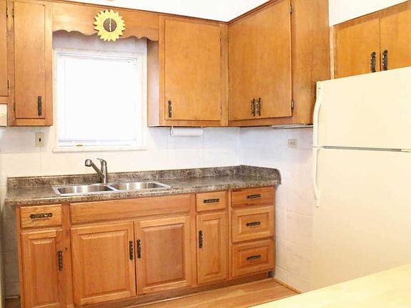 5th image of 5007 N Lawndale Ave