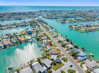 555 115th Ave, Treasure Island, FL 33706