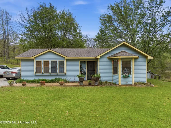 436 Flag Lake Rd, Sarah, MS 38665