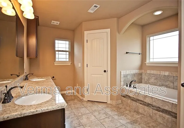 1906 Cypress St — Photo 25