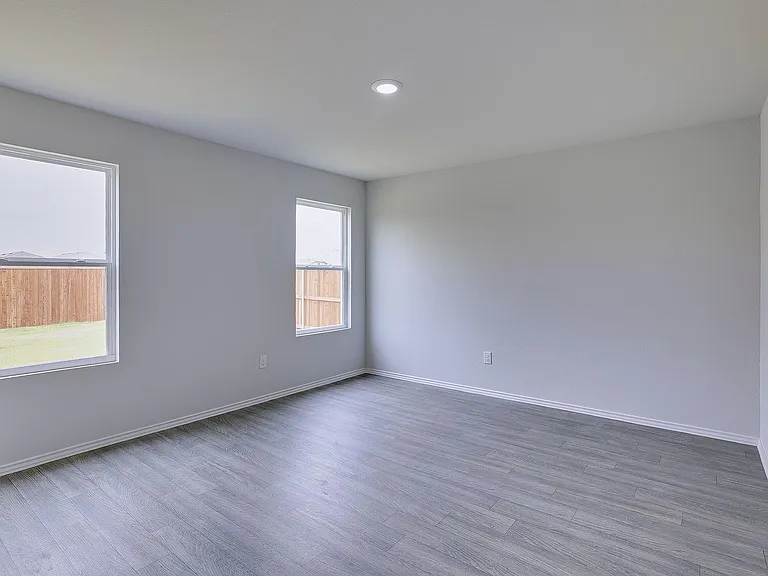 829 Eagles Nest Dr — Photo 9
