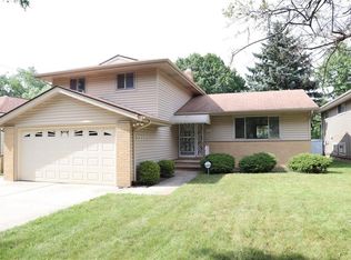 22807 McCann St, Warrensville Heights, OH
