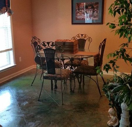 Flex room used as dining room.