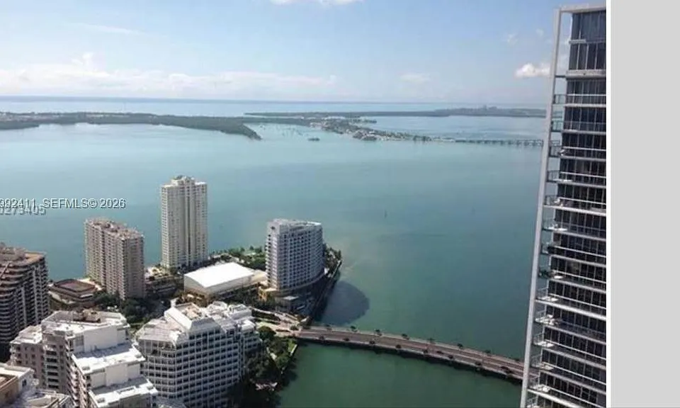 465 Brickell Ave #5605