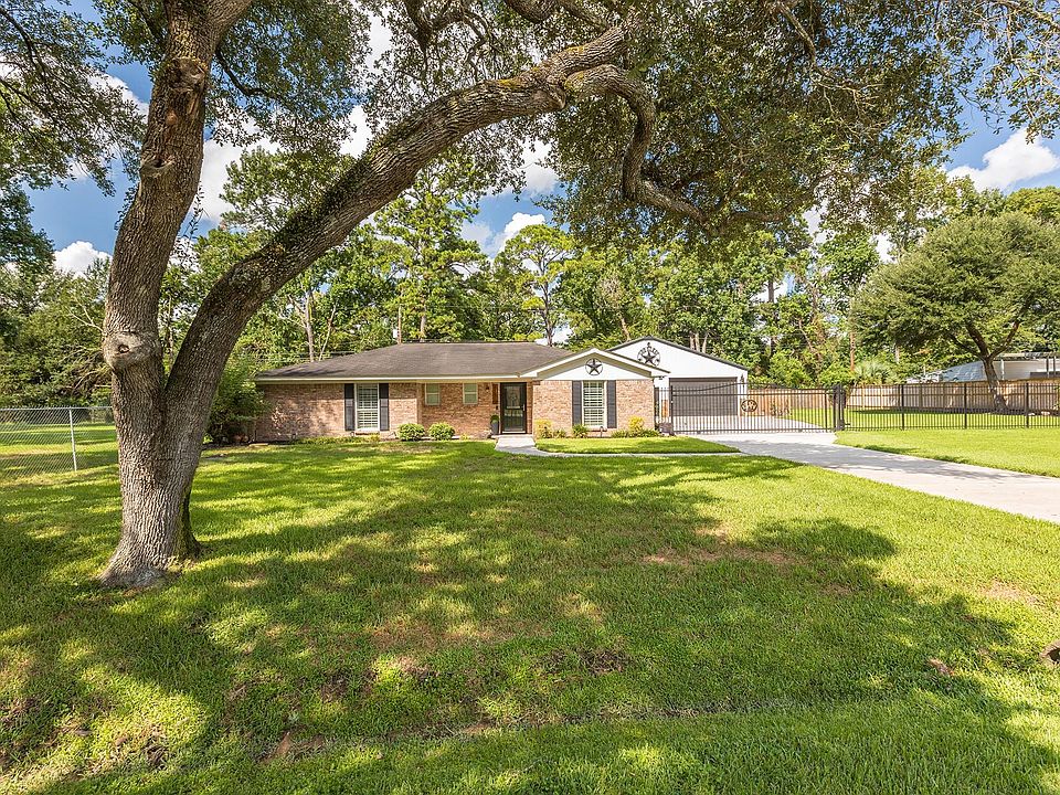 1st image of 21519 Tophill Dr