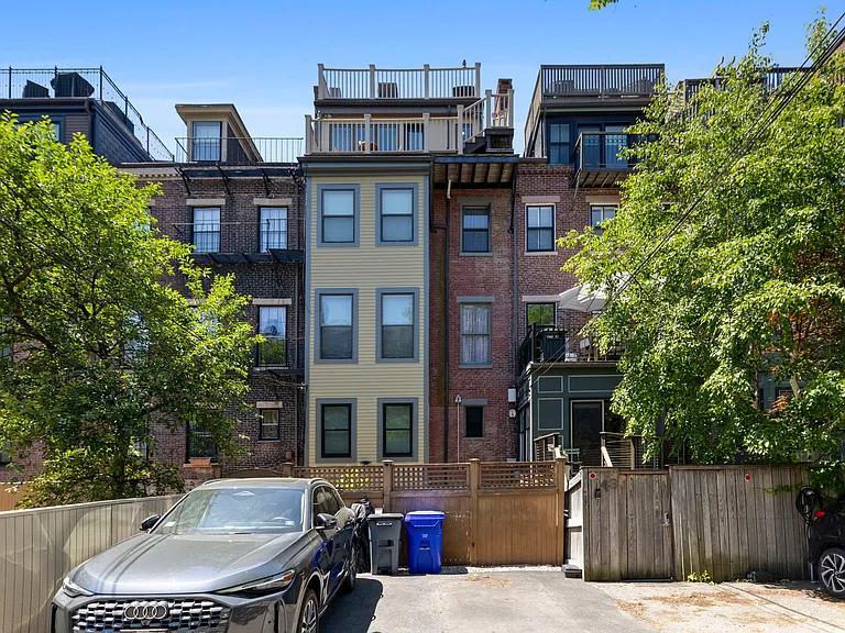 141 W Concord St #3 — Photo 20