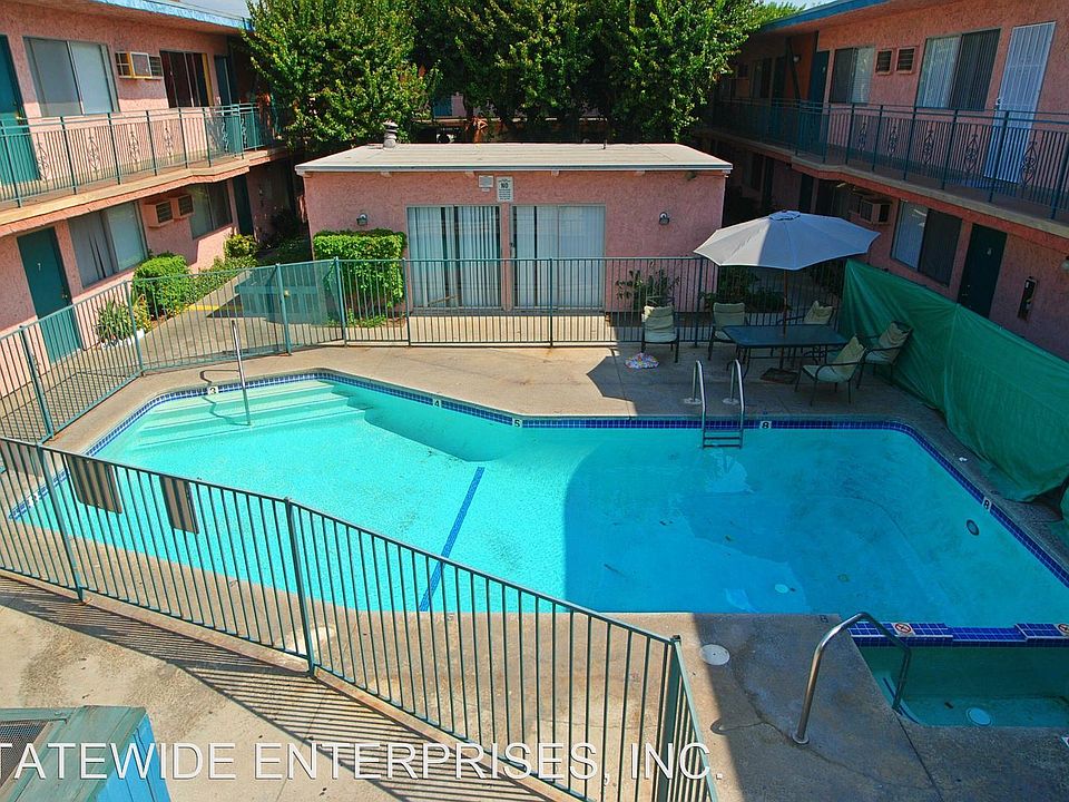 1st image of 7743 Ventura Canyon Ave #19