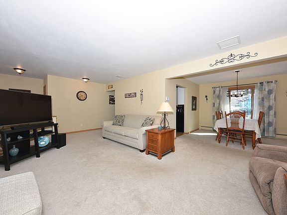 3rd image of 5210 S Magellan Dr