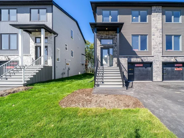 79 Simona Dr, Dartmouth, NS B2X 0E1