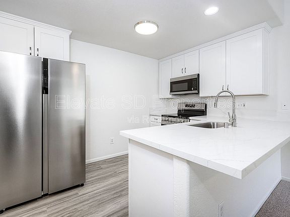 3rd image of 9430 Winter Gardens Blvd APT 26