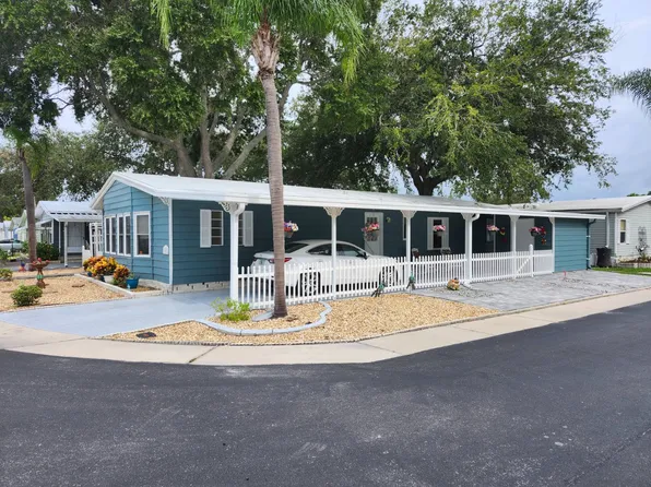 10832 Burrito Dr, Riverview, FL 33569