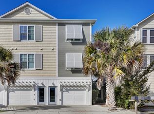 509 N New River Dr, Surf City, NC 28445