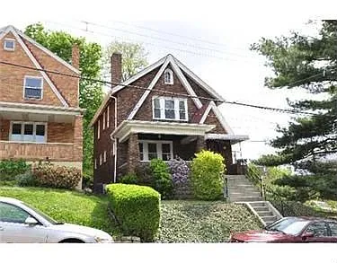 802 Deely St photo 1