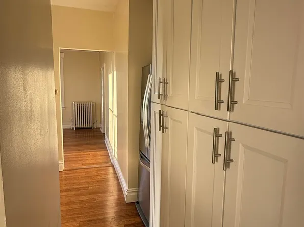 22 73rd Street image 7 of 9