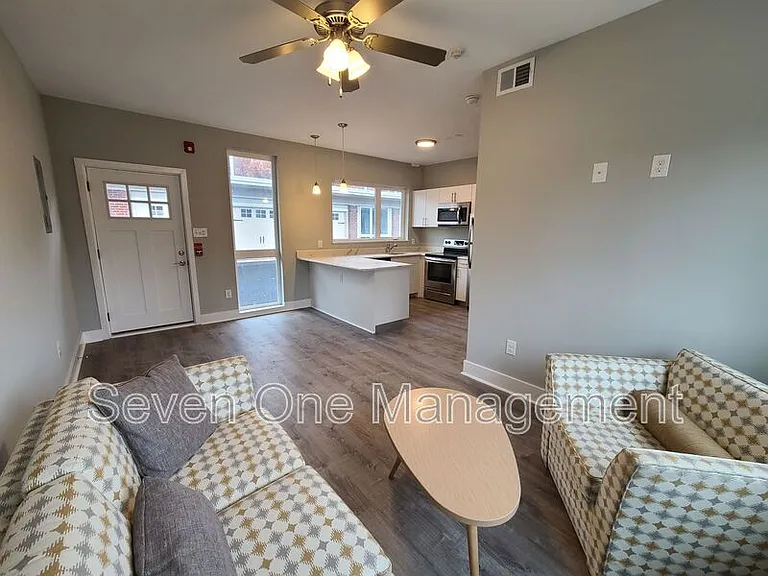 5524 Pulaski Ave #7 — Photo 4