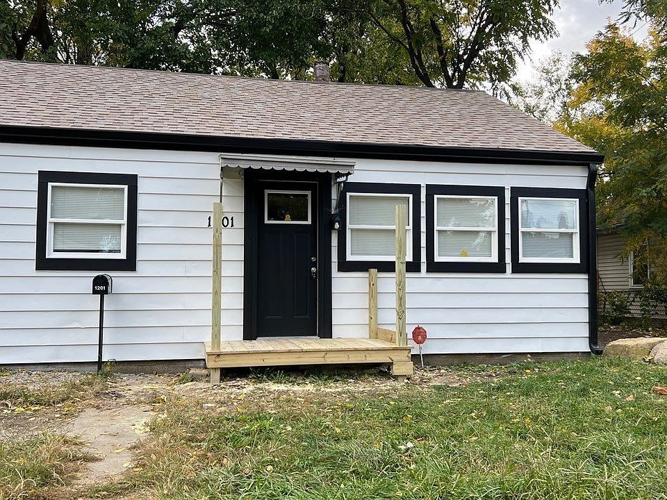 1st image of 1201 Wade St