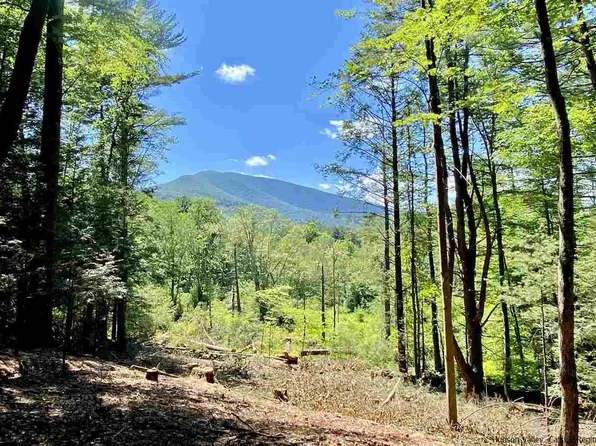 30 Cross Road, Olivebridge, NY 12461