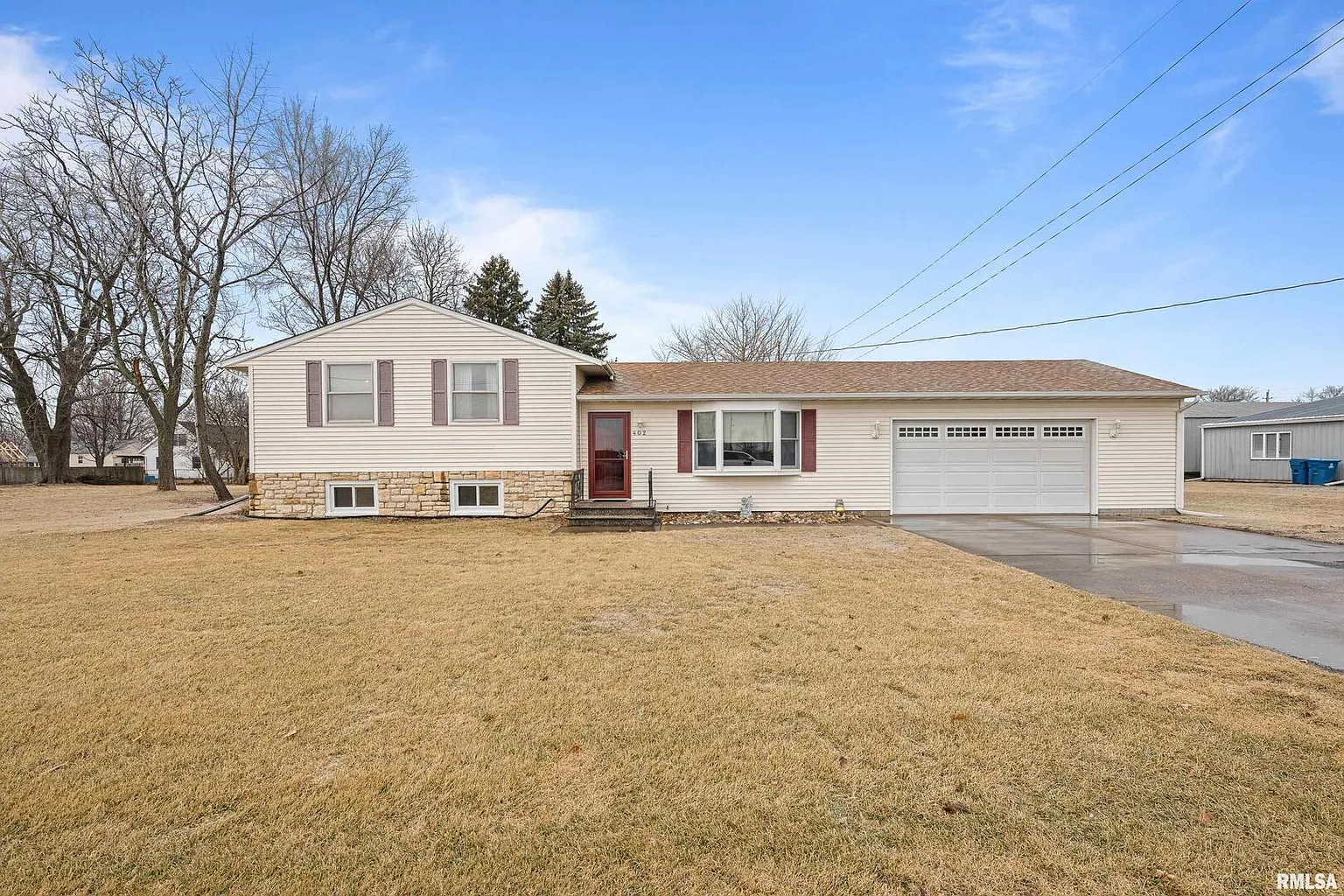 402 N Genessee St photo 1