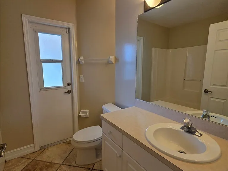 820 Rue Labeau Cir — Photo 7
