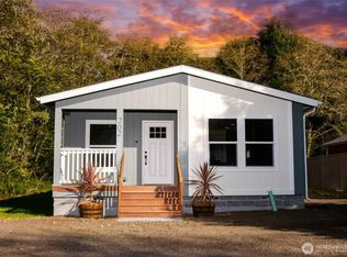 202 E Rain St NE, Ocean Shores, WA