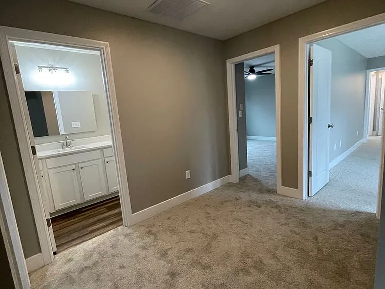 2509 Yeoman Ln — Photo 19