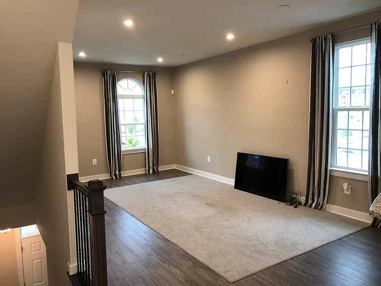 2nd floor Living room