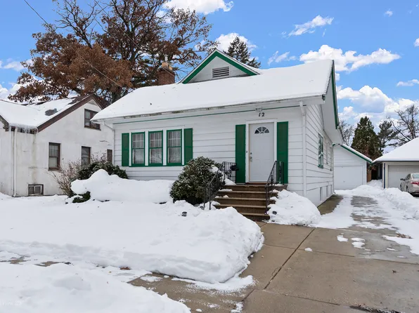12 N Du Bois Ave, Elgin, IL 60123