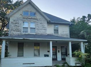 711 Summer St, Burlington, IA 52601