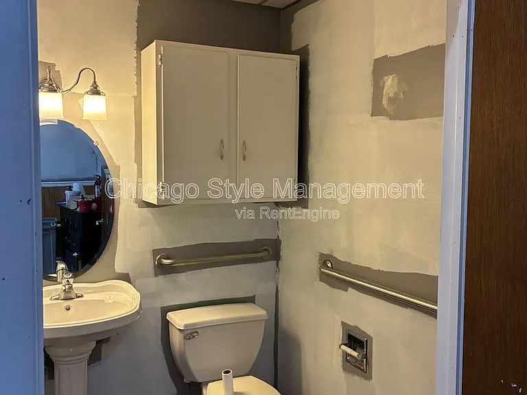 2352 W 172nd — Photo 11