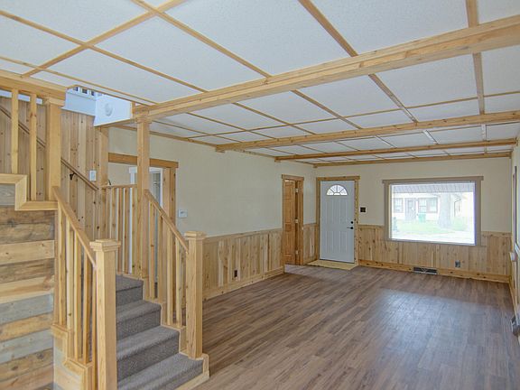 2nd image of 40 River St