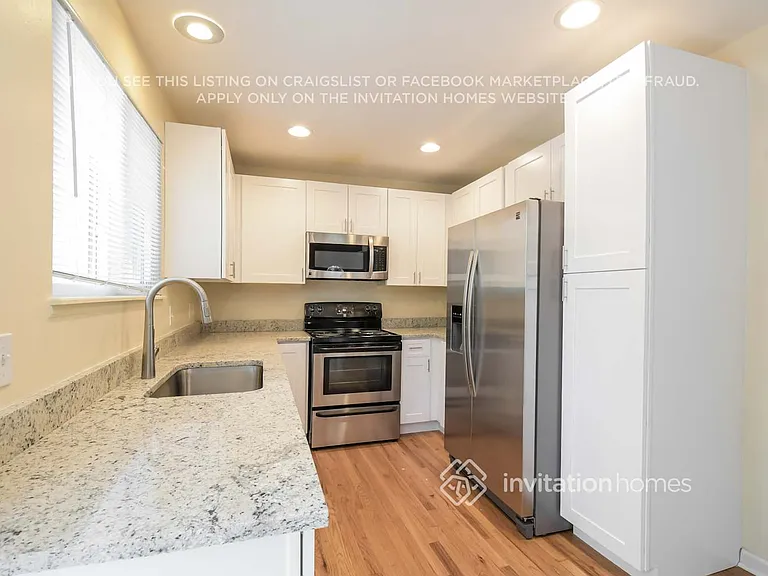 12438 W 84th Dr — Photo 8