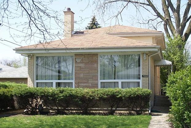 1st image of 7214 N Kedvale Ave