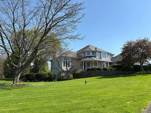 12317 Dunham Dr, Roscoe, IL 61073