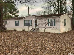 1042 Country Club Rd, Metropolis, IL 62960