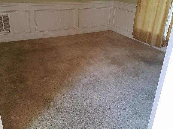 4th image of 4006 Oak Glenn Dr
